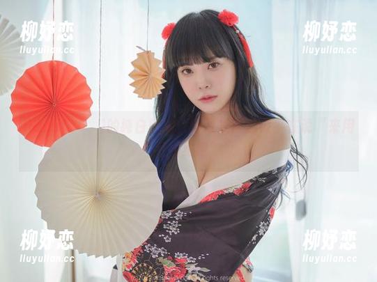 Dami(퀸다미)的纯白时刻：每张美图都似乎在说“来用做壁纸吧”