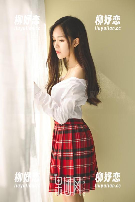 GIRLT果团网 - 小小眼镜，蜜桃Q妹儿给你带来了微妙的写真资源