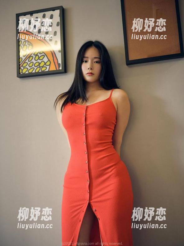 看，Pia(피아)的JK照，比我的早起闹钟还惊艳！