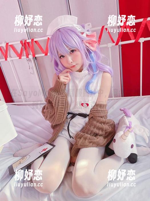 在SayoMomo的制服照片中，竟然能找到如此多的‘想象空间’。