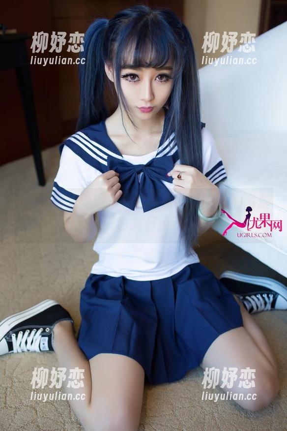 UGirls尤果网 - Miko马欣悦的私房图集，眼镜也能有大不同！