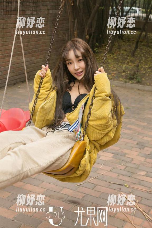 UGirls尤果网 - 这全套护士图集看得让人面红耳赤，倪叶腾真会挑衣服，不愧是个灵感流派。