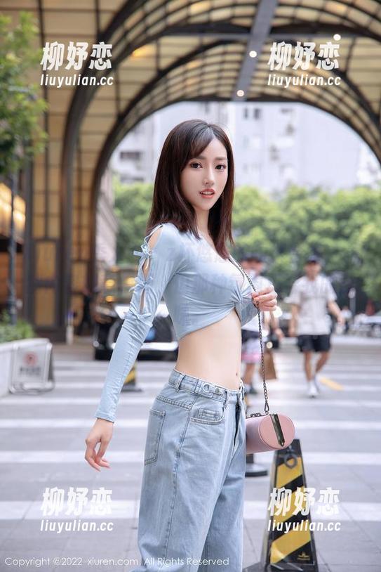 Xiuren秀人网 - z杯悠悠的短裤合集，虽然内容刻意模糊，但那种氛围正合我的口味。