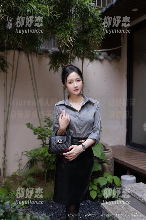 Xiuren秀人网 - 学妹大揭秘，闫璐璐带你畅游免费美图海洋，赞不赞，没意见。