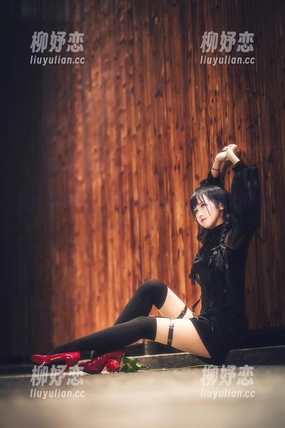 写真界的谜，三度69的丝袜能让我心神荡漾多久？