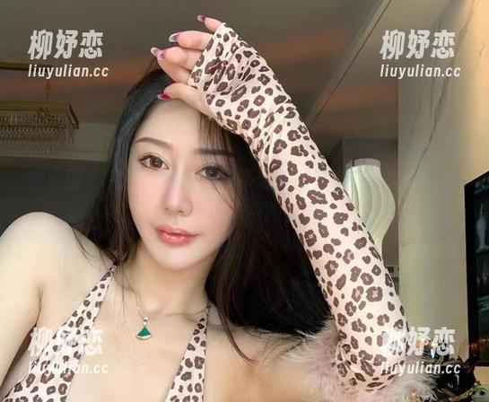 微密圈 - 完美身材警告！不爱笑的赛琳在线，原图在此，小心一眼钟情