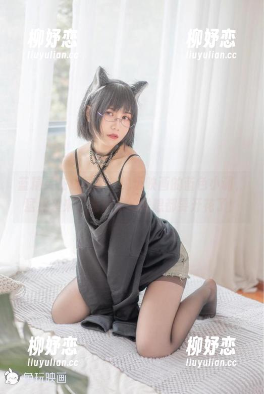 蓝精灵在线图集：兔玩映画的蓝色小调，猛然袭来，脑海里的联想都要开花了！