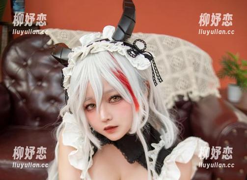 咔喵KANEKO 咔喵KANEKO搞的瑜伽图片,竟然让我想阳光下打斗?