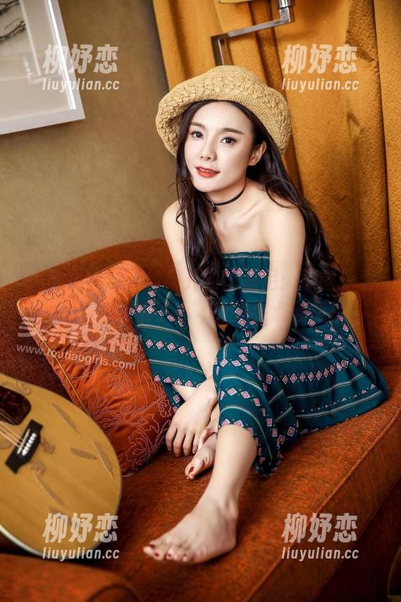头条女神 - “松果儿的比基尼：原图一看，肚子都饿了！”图集亮点随便找