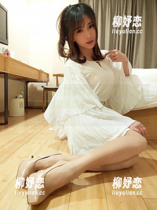 说实话，小女巫露娜的小红裙太能招蜂引蝶了，原图和精选都来了，你准备好了吗？
