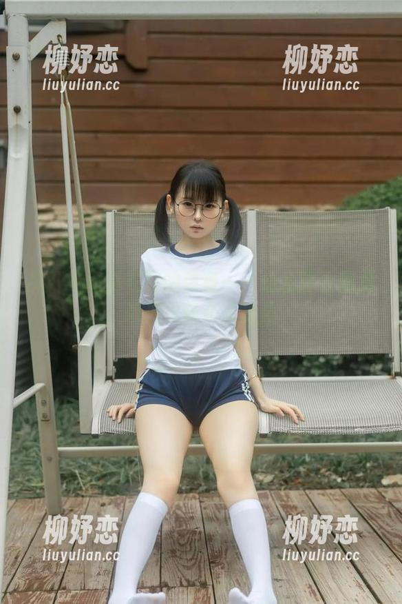 掀开午间更衣室的帷幕——幼水铃衣图集，画外之音令人琢磨。