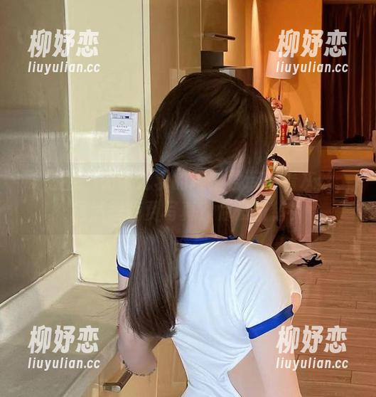 微密圈 - 无欲无求的推土君带你看灰丝，居然是免费写真？你没听错！