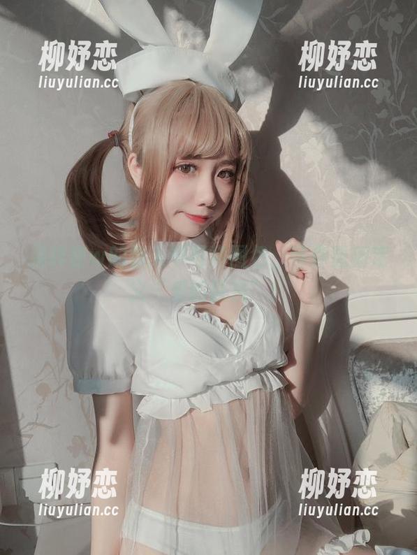 果咩酱w的情人节写真图包，带你重新定义“爱的肤浅”！