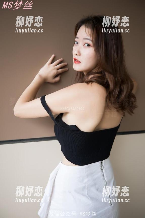 梦丝女神 - 芷蕾的奢华定制，油光丝袜显得如此撩人，图片得像一首诗
