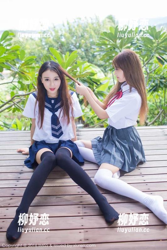 爱蜜社 - 原图直击！小丽莎萌萌哒的高跟鞋，踩着自信走出了新高度！