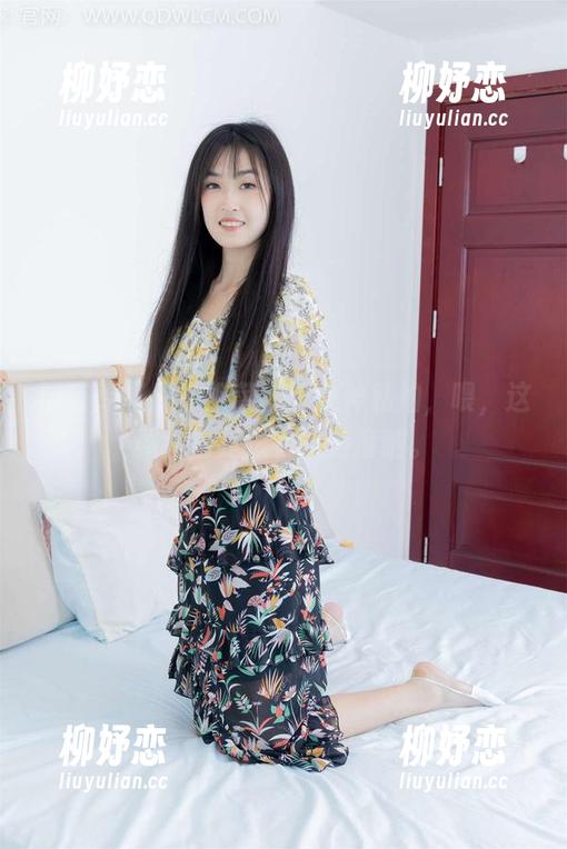 物恋传媒-菜菜 物恋传媒 - 一组菜菜的女神私拍,喂,这照片也是很会挑角度呐。
