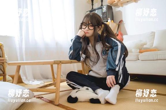 确实是个万圣小鬼，神沢永莉的COS让绷带不再无趣