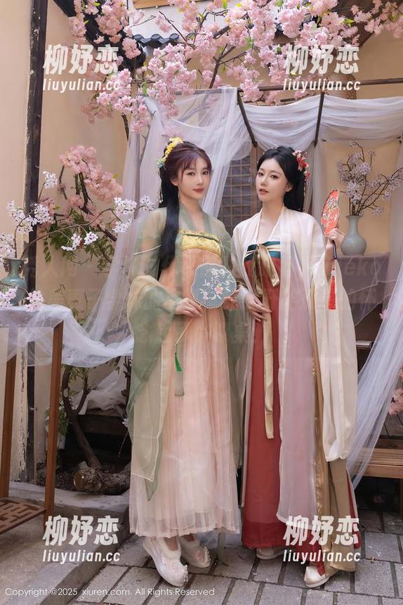 秀人网 - 学生时代又回到我眼前，Mieko林美惠子学妹的写真，让我开始孤单的怀念起了小课桌！