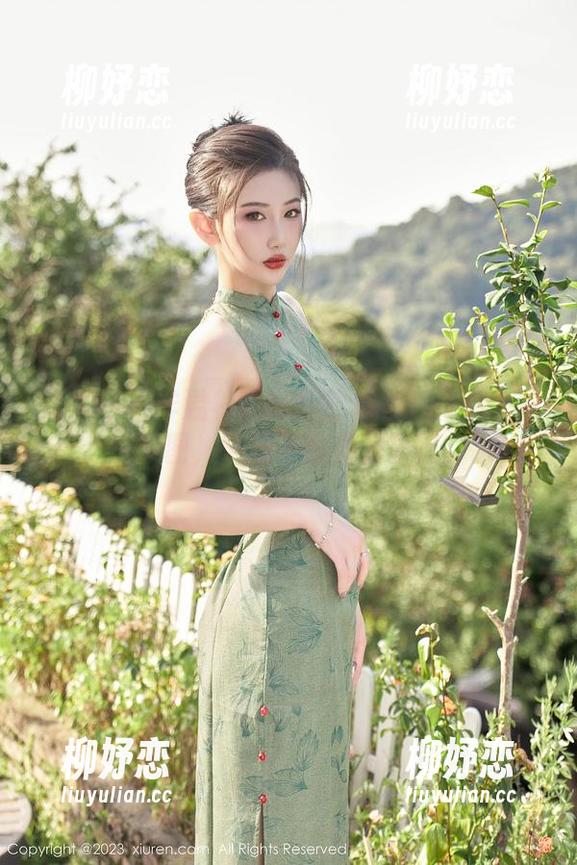 秀人网 - 洋溢着简约风的卓君Jeanes浴室美图，一场不怕湿的展览。