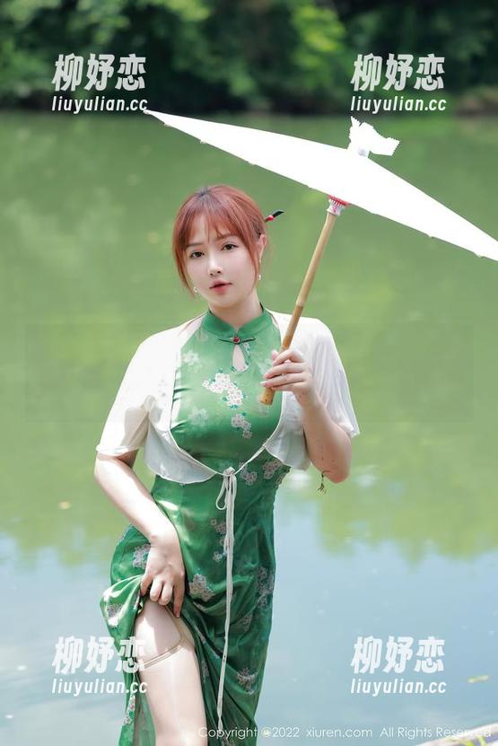 秀人网 - 周琰琳LIN的户外套图，明明是摄影，偏偏让人想歪了