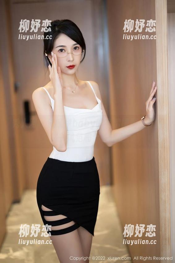 秀人网 - 沫晓伊baby的高清图册——当秘书风范和个性撞上