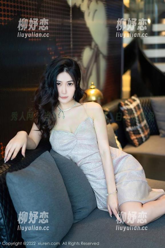 秀人网 - 当视觉与美足相遇，白甜带你免费观看精彩合集！