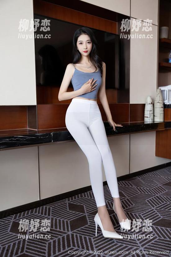 秀人网 - 美腿也要精致定制，陈小喵的图集让牛仔裤不平凡！