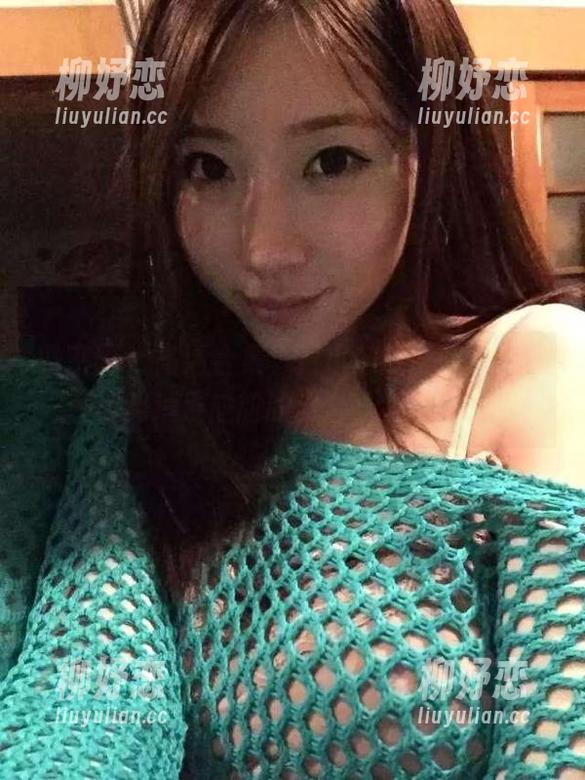 微密圈 - 高清合集，童小芯的套装，穿着和姿势适度尴尬的巧合，蛮有趣的哦