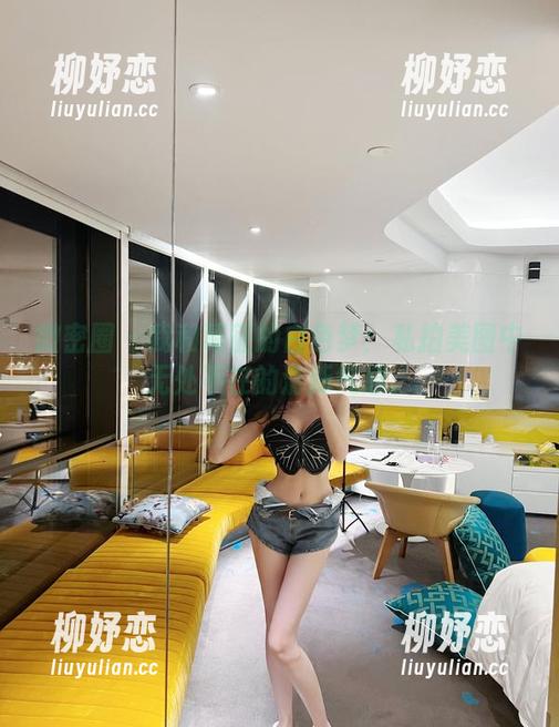 微密圈 - 我和葛征的白色梦：私拍美图中无处不在的清新气息。