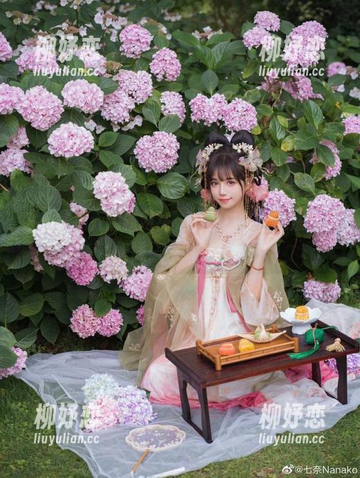 发现贰加六的新网袜，看这细节，无法移开视线——原图在此