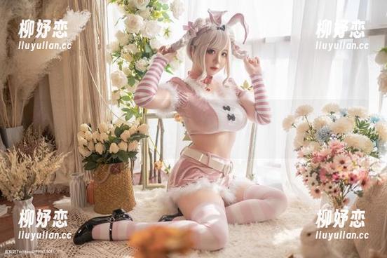 超皮皮皮奶的私拍高叉巫女套图：唉，我的剧本写错了，明明也应该是巫女的一员！