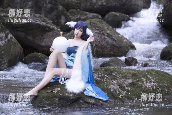 阮邑Fairy的写真分享：为啥我的大象是红色的？难道它穿错衣服了？