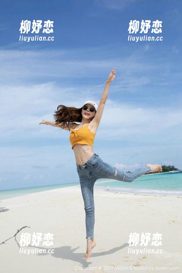 魅妍社 - 白沫的美图，稳稳当当地炫耀这套装的独特